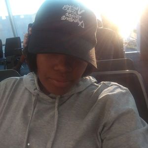 Meet your Posher, Angel